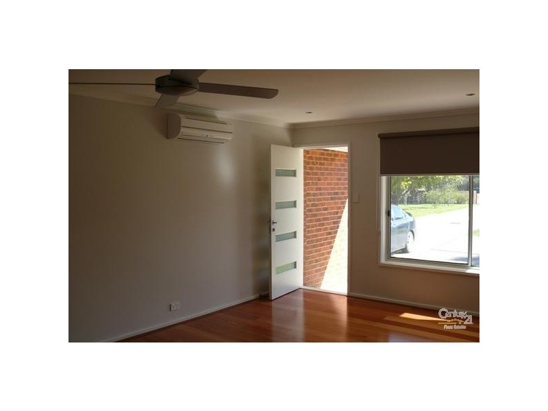 4/16-20 Johns Road, Mornington VIC 3931