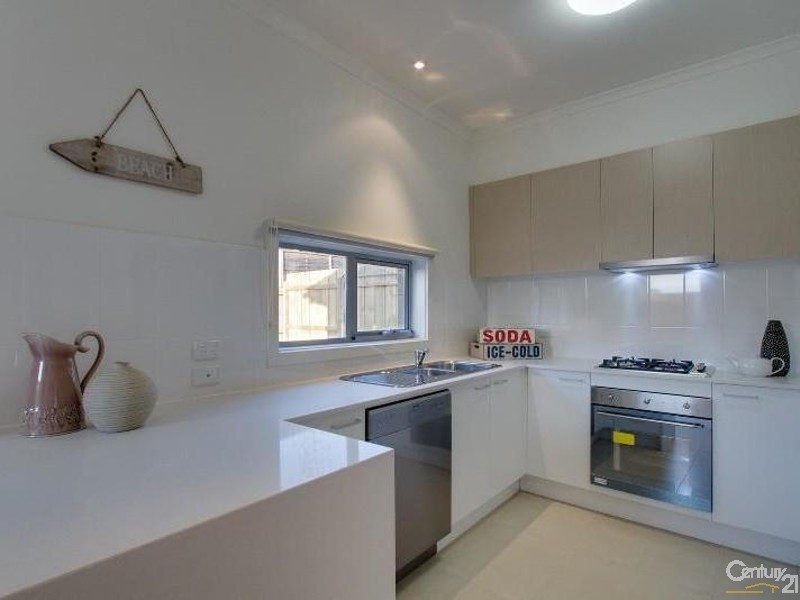 2/746 Nepean Highway, Mount Martha VIC 3934