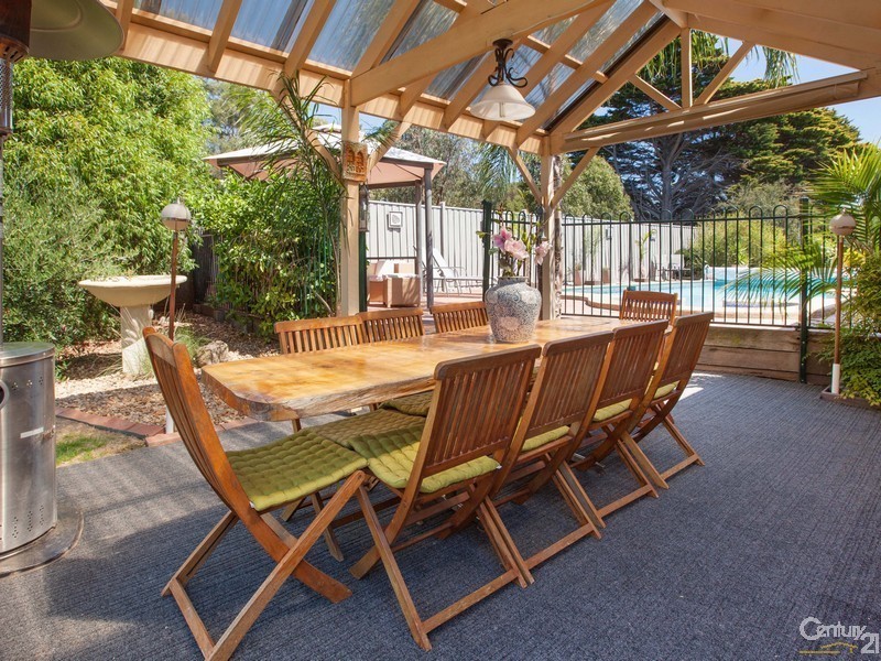 14 Wiringa Crescent, Mount Eliza VIC 3930