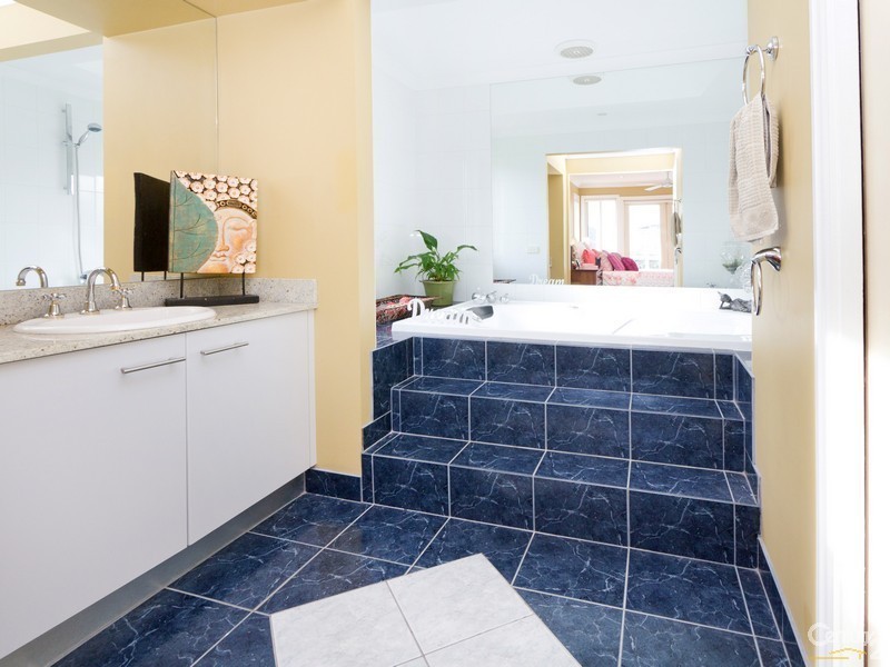 4/315 Dromana Parade, Safety Beach VIC 3936