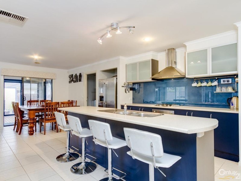 59 Niblick Circuit, Sandhurst VIC 3977