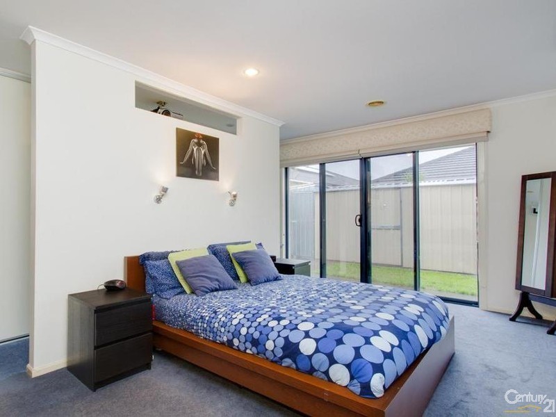 59 Niblick Circuit, Sandhurst VIC 3977