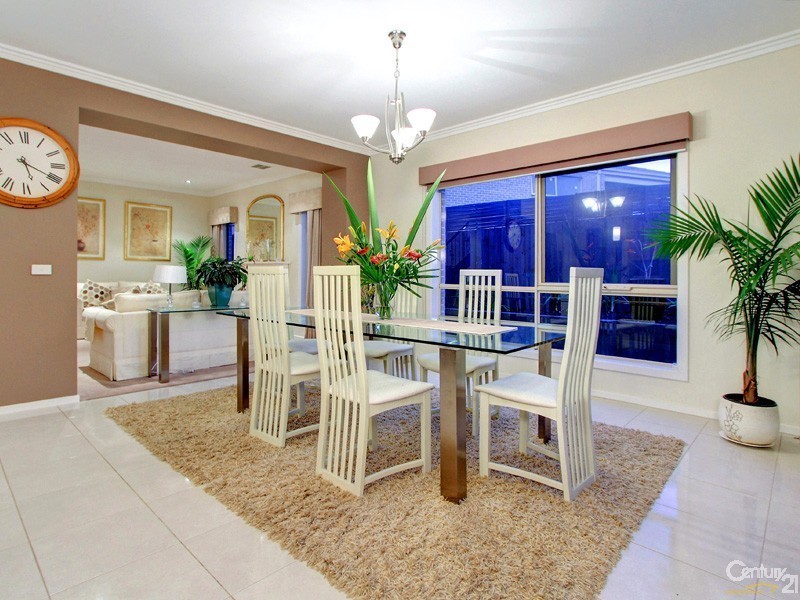 18 Shelbourne Court, Mornington VIC 3931