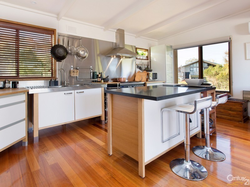 2 Omuna Court, Safety Beach VIC 3936