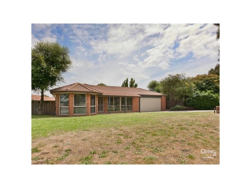 24 St Catherines Court, Mornington VIC 3931