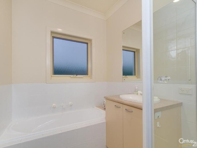 3/10 Macdonald Grove, Mornington VIC 3931