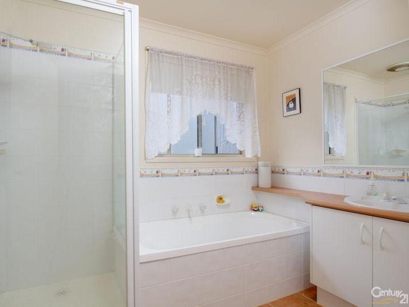 4 Bowman Drive, Mornington VIC 3931