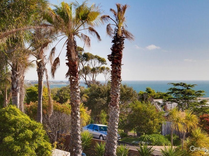 16 Tourello Road, Mount Eliza VIC 3930