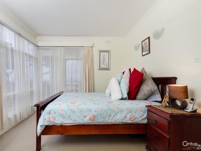 16 Tourello Road, Mount Eliza VIC 3930