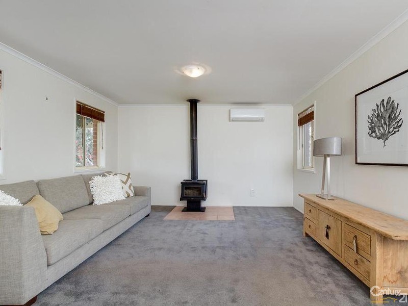 23 Waltham Drive, Mornington VIC 3931