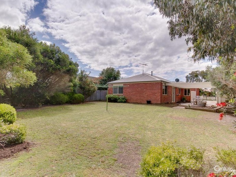 23 Waltham Drive, Mornington VIC 3931