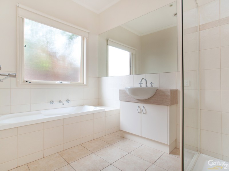 2a Wills Street, Mornington VIC 3931