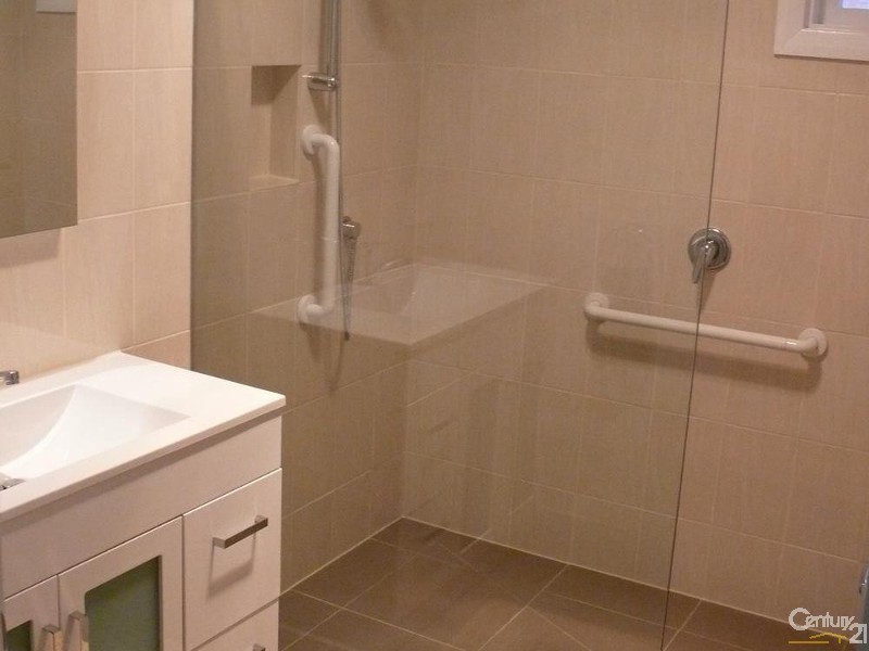 2/165 Mount Eliza Way, Mount Eliza VIC 3930