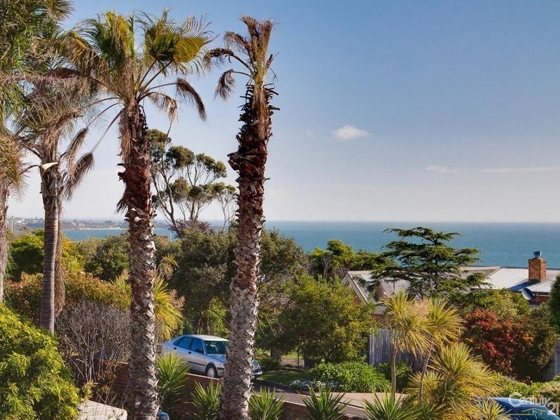 16 Tourello Road, Mount Eliza VIC 3930