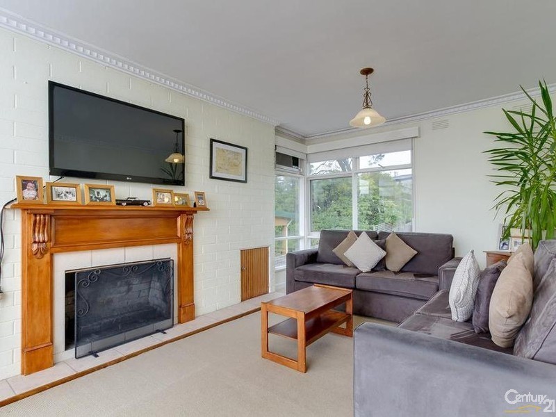 16 Tourello Road, Mount Eliza VIC 3930