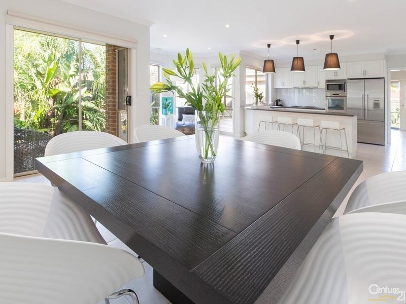 25 Corey Avenue, Dromana VIC 3936