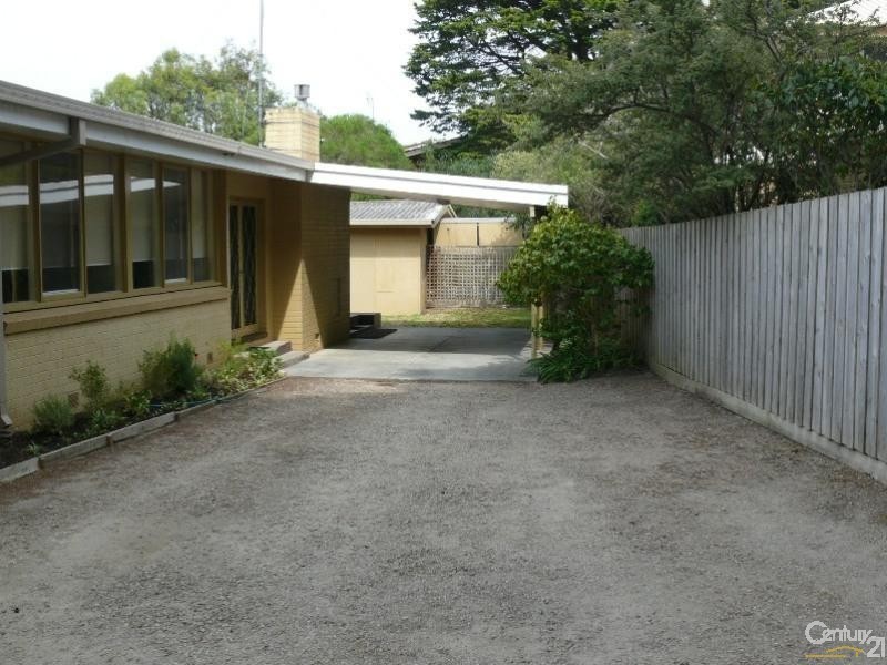 3/8 Victoria Crescent, Mount Martha VIC 3934