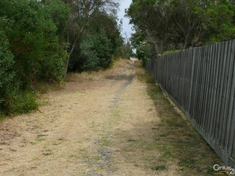 3/8  Victoria Crescent, Mount Martha VIC 3934