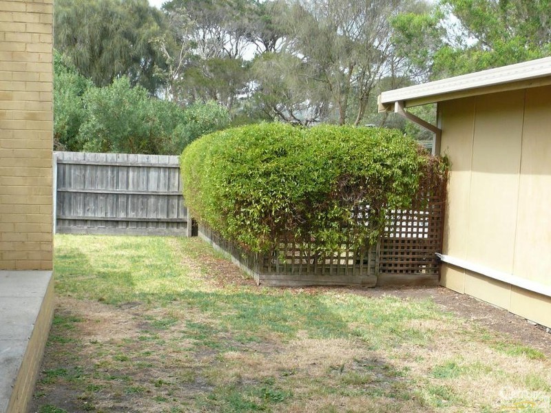 3/8  Victoria Crescent, Mount Martha VIC 3934