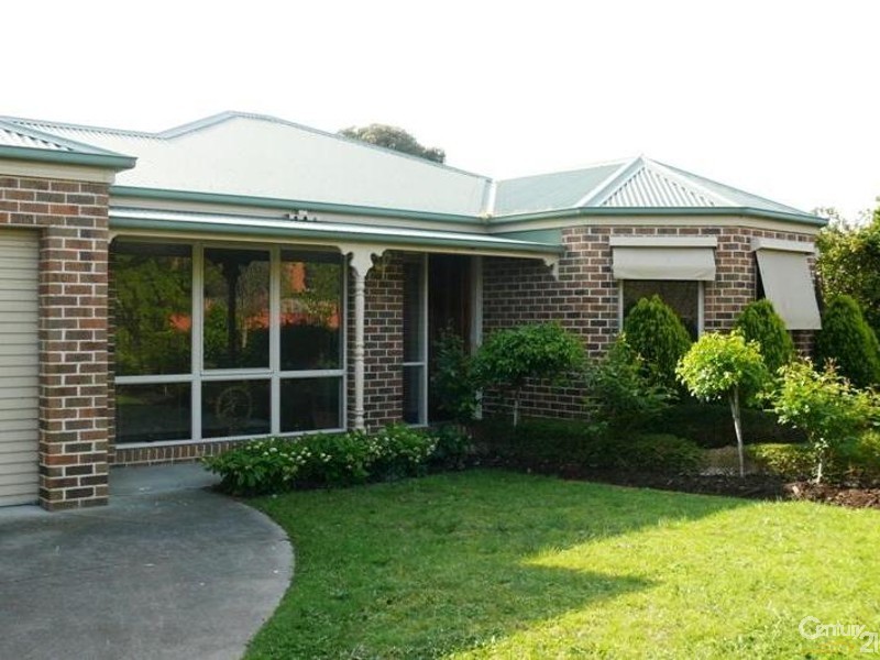 16 Layton Crescent, Mount Martha VIC 3934