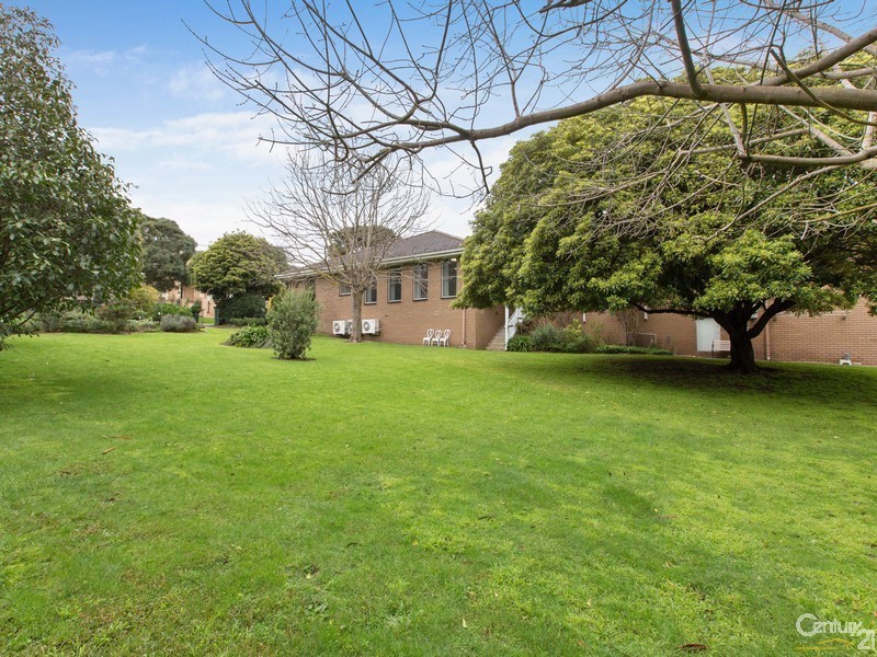 13 Grange Road, Mornington VIC 3931