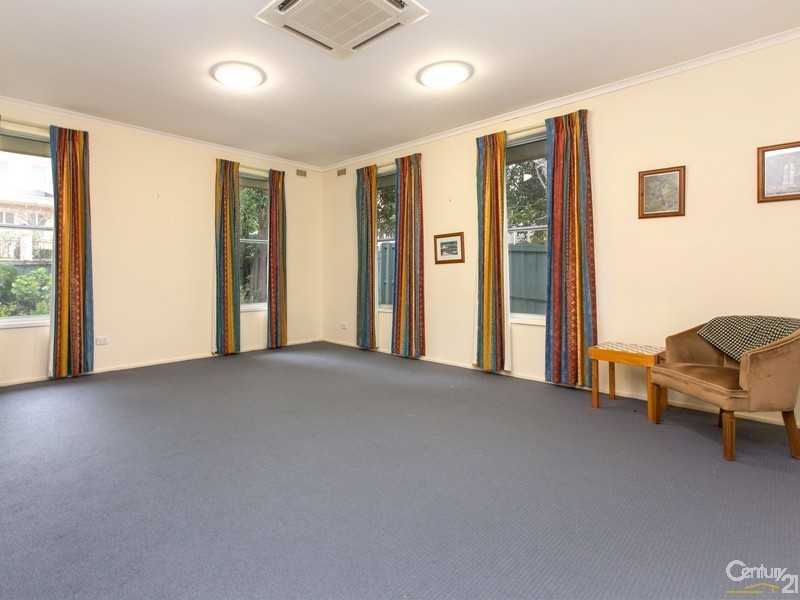 13 Grange Road, Mornington VIC 3931