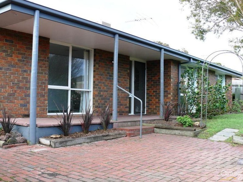 2/15 Neptune Street, Mornington VIC 3931