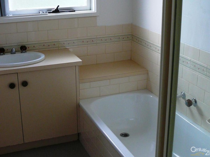 2/15 Neptune Street, Mornington VIC 3931