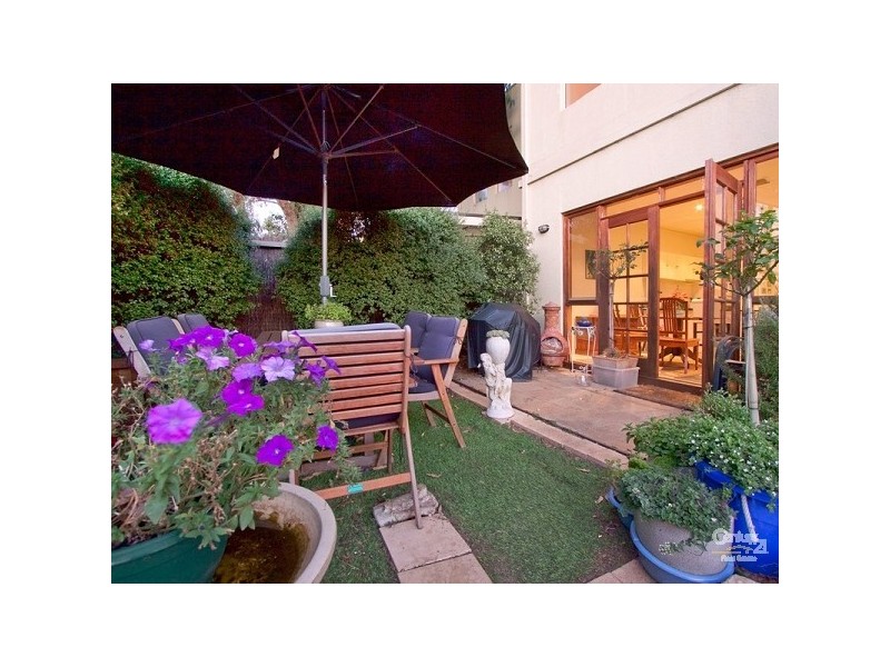 1/109 Canadian Bay Road, Mount Eliza VIC 3930