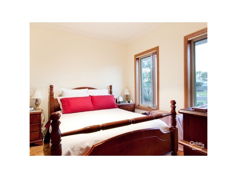 37 Hamilton Street, Safety Beach VIC 3936