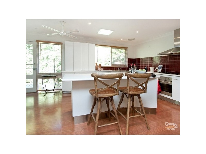 11 Koetong Parade, Mount Eliza VIC 3930