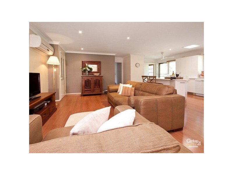 11 Koetong Parade, Mount Eliza VIC 3930