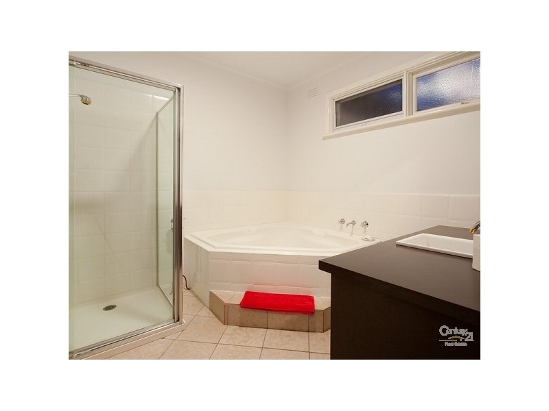 20 Downward Street, Mornington VIC 3931