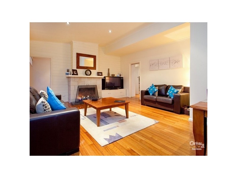 20 Downward Street, Mornington VIC 3931