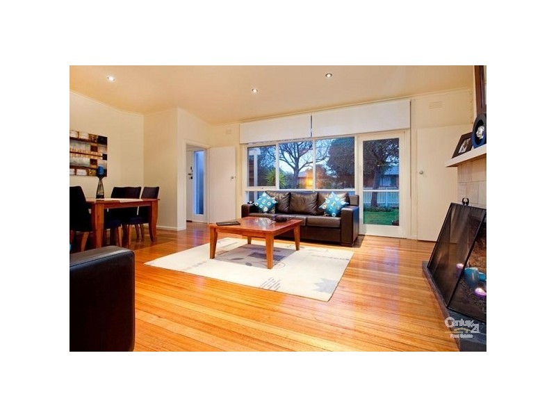 20 Downward Street, Mornington VIC 3931