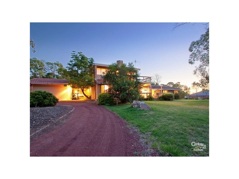 20 McCutcheon Close, Mount Eliza VIC 3930