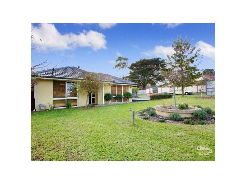 2 Petrel Close, Mount Eliza VIC 3930