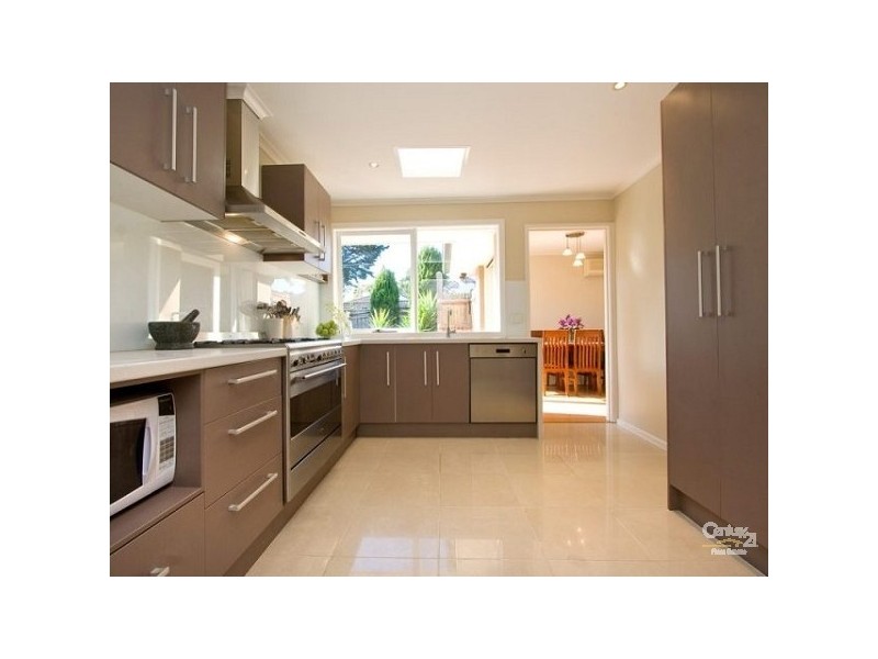 2 Petrel Close, Mount Eliza VIC 3930