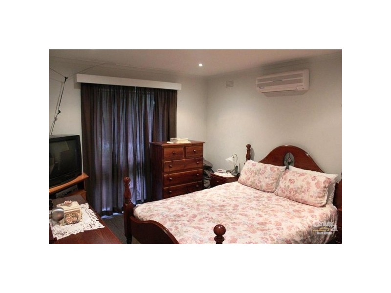 6 Lowan Court, Frankston VIC 3199