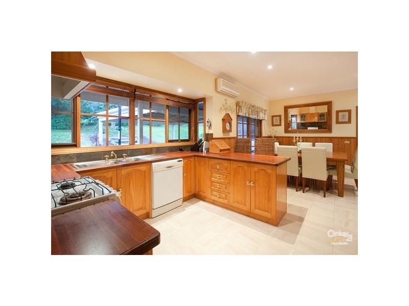 81 Banool Crescent, Mount Eliza VIC 3930