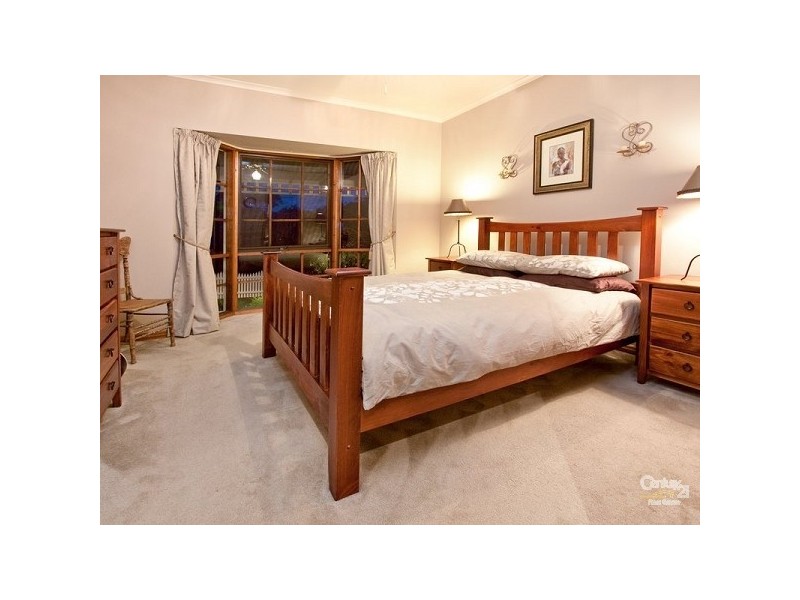 81 Banool Crescent, Mount Eliza VIC 3930