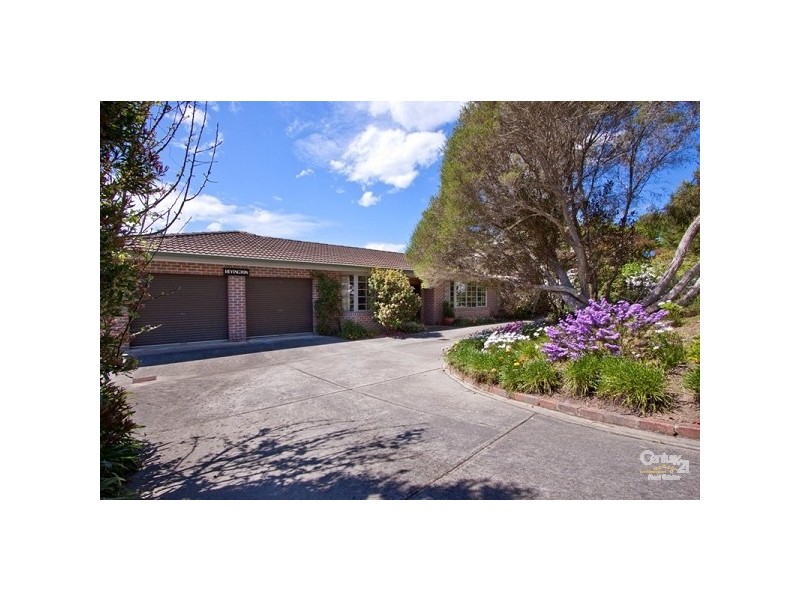 15 McCutcheon Close, Mount Eliza VIC 3930