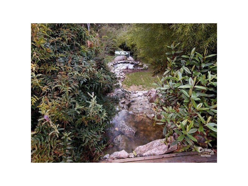 17 Millbank Drive, Mount Eliza VIC 3930