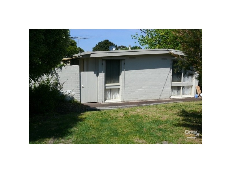 4 Warner Avenue, Mornington VIC 3931