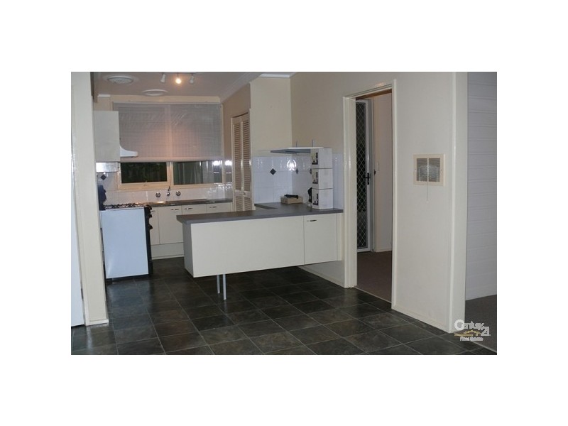 4 Warner Avenue, Mornington VIC 3931