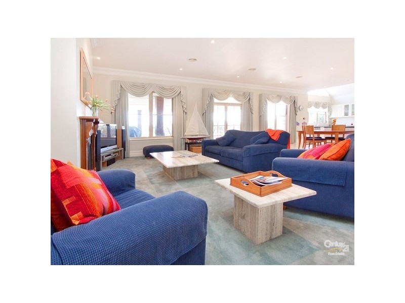 24 Benton Grange Drive, Mornington VIC 3931