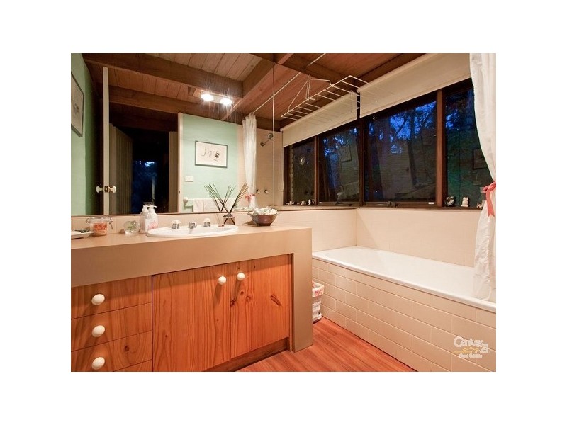 26-28 Davis Drive, Mount Eliza VIC 3930