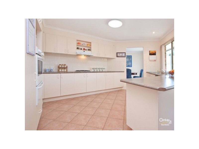 47 Parkside Crescent, Mornington VIC 3931