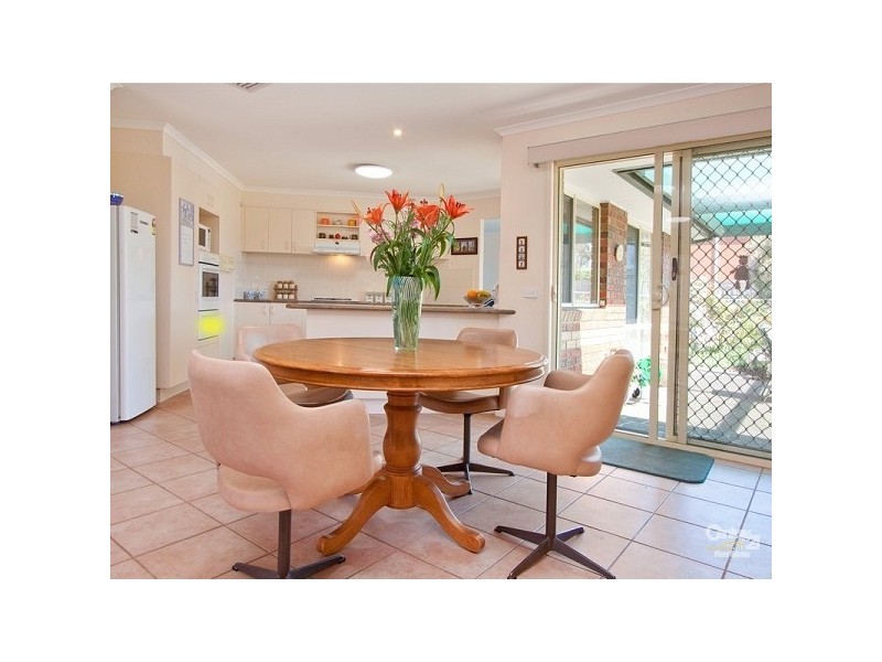 47 Parkside Crescent, Mornington VIC 3931