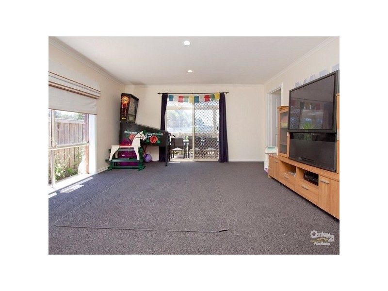 1 Sarshas Way, Mount Martha VIC 3934